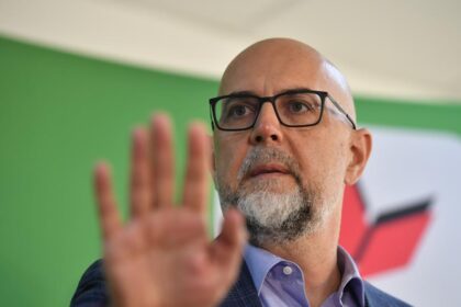 UDMR impune conditii pentru adoptarea Legii salarizarii Kelemen Hunor Nu am observat nicio simulare