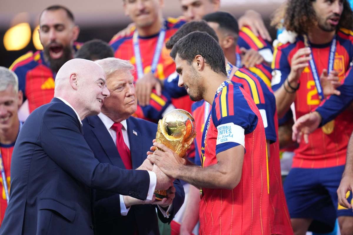 a treia oferta pentru Rodri Barcelona propune 70 de milioane de euro plus bonusuri