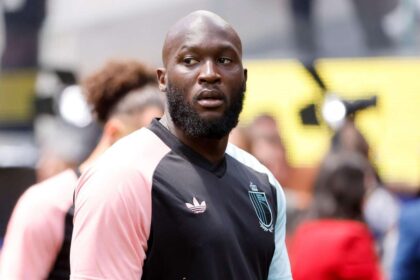 oficial romelu lukaku a devenit jucatorul gigantului turc fenerbahce salariul impresionant al starului belgian