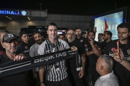 un nou transfer important in superliga turciei juventus il ofera pe dusan vlahovic la besiktas