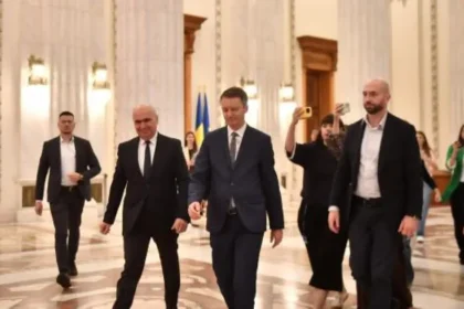 Miruță, nervos după o oră în trafic pe Valea Oltului: „Patru lucrau, alții priveau”