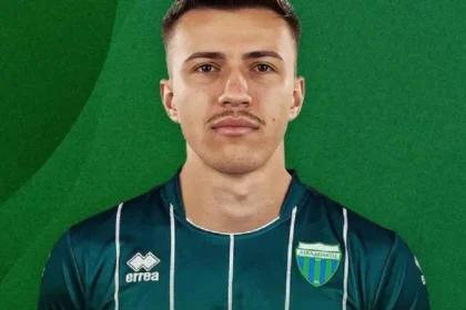 Octavian Popescu a debutat la Levadiakos și a intrat pe teren în minutul 90+2