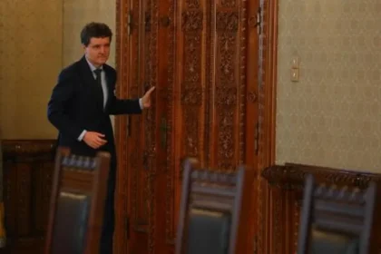 AUR susține că Nicușor Dan nu poate decide componența majorității